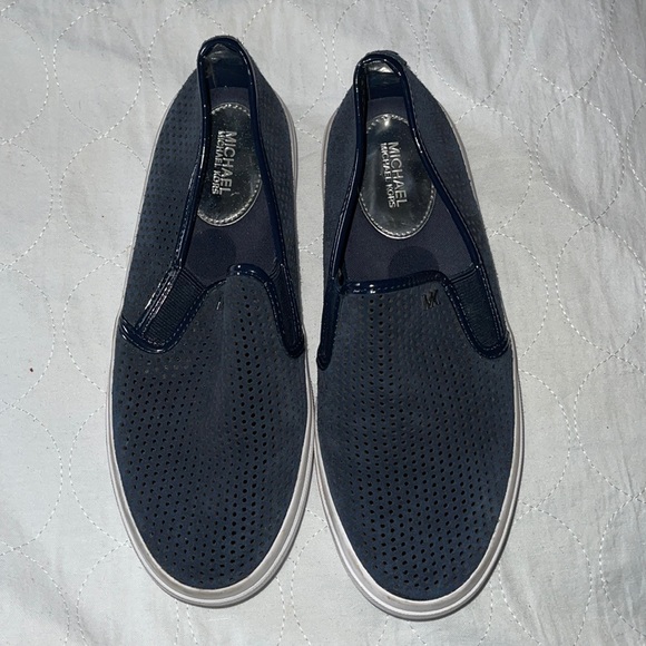 Michael  Kors brett perforated slip sneakers navy - Picture 1 of 7